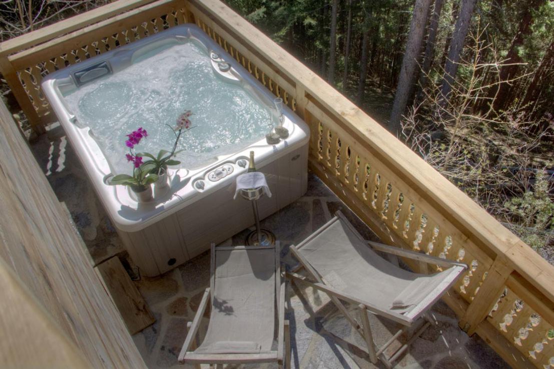 Hotel Les Chalets De Philippe Avec Jacuzzis Privatifs Шамони Экстерьер фото